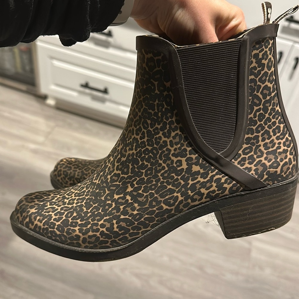 Lucky brand rain boots size 8